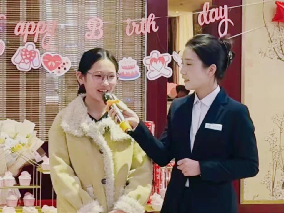 人生第一次，主持夢(mèng)的初次綻放